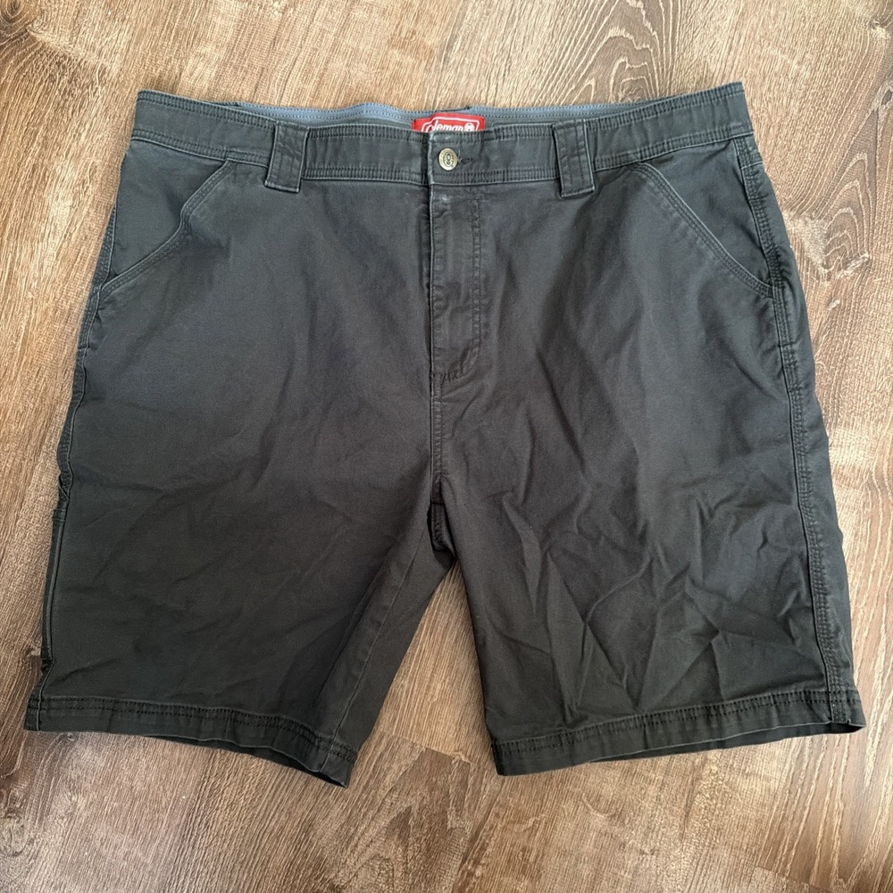 Men's Coleman Cargo Shorts Green- Size 40 6 Pockets Fisherman